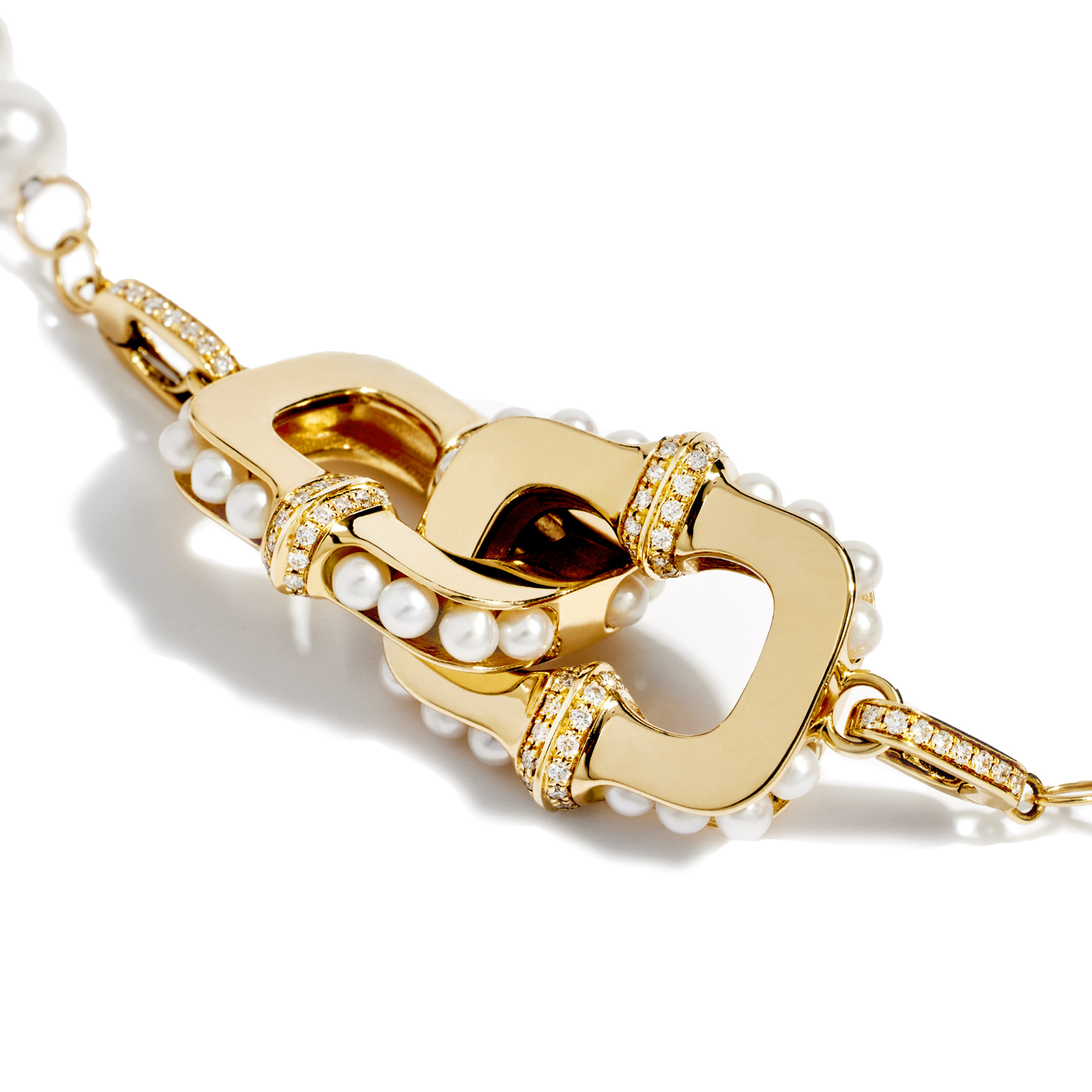 Unchained Entremaille